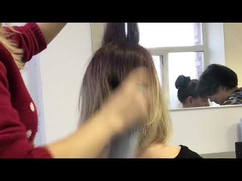 Видео: Как сделать пучок из каре Прическа на каре