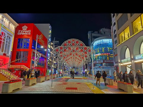 Видео: Утренняя прогулка в Сеуле: от Хондэ до женского университета Ихва, 7 утра 홍대 신촌 | 4К Корея