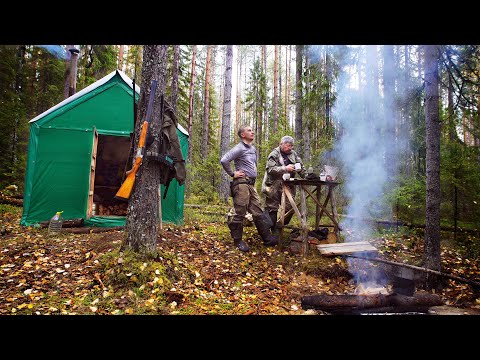 Видео: УШЛИ С БАТЕЙ В ТАЙГУ. ОХОТНИЧЬЯ ЗАИМКА. ГРИБОВНИЦА НА КОСТРЕ. ОСЕННИЙ ПРОМЫСЕЛ