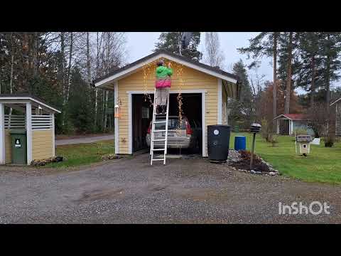 Видео: ПОВЕСИЛА РОЖДЕСТВЕНСКИЕ ОГНИ. JOULUVALOT LAITETTU ON.