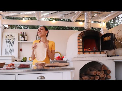 Видео: Сегодня Всё Наоборот - Вкуснейший Соус Песто - Пицца На Ночь 🍕- Эгине - Семейный Влог - Heghineh
