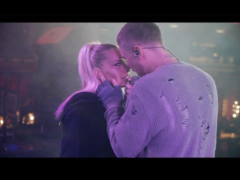 Видео: Егор Крид / Бургеры от Тимати. #MANNEQUINCHALLENGE. Семья и Поклонники.