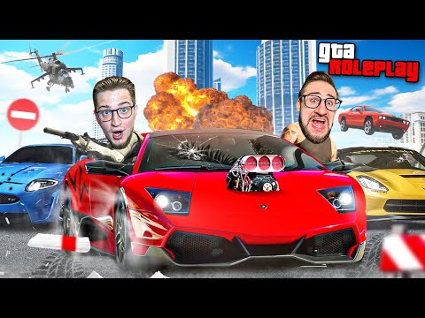 Видео: ЭТО САМАЯ ЧИТЕРСКАЯ МАШИНА! ДОГОНИ МЕНЯ И ПОЛУЧИ 500.000$! 1.000 ИГРОКОВ ИЩУТ МЕНЯ! (GTA 5 RP)