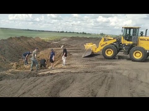 Видео: Жизнь в Казахстане.Куда пропали.Уехала из дома.Огород запущен.Новый карьер.Вареники с ягодой.Будни