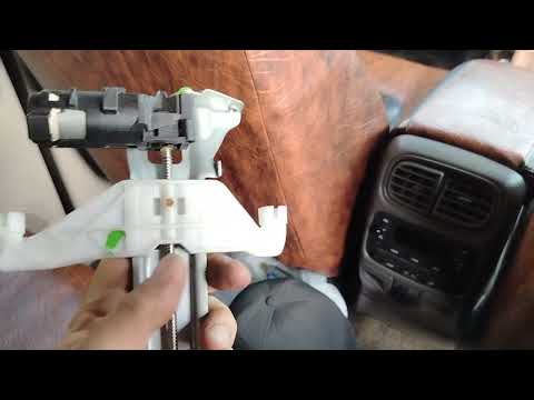 Видео: Тюнинг сидения автомобиля - электропривод подголовника. Chevrolet Trailblazer / Envoy.