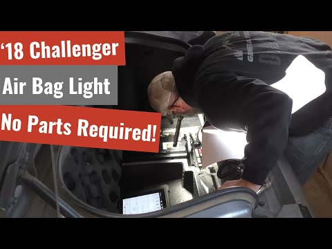 Видео: Исправлена ​​ошибка, связанная с индикатором прерывистой работы SRS – Диагностика Dodge Challenge...