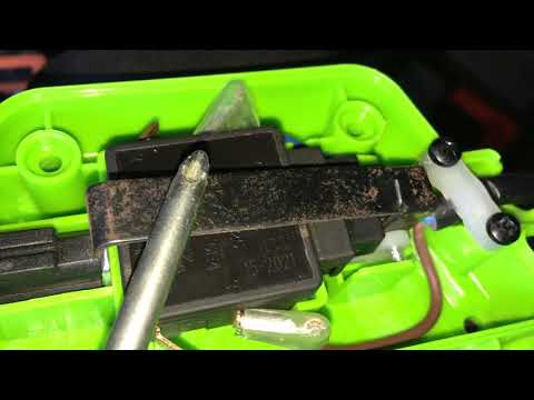 Видео: Культиватор аккумуляторный Greenworks Cultivator G-MAX 40V. Ремонт кнопки включения. Fixing button.