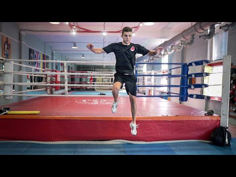 Видео: 5 упражнений для боксерских ног! Тренировка боксера с собственным весом