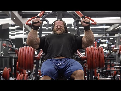 Видео: ОН ВЫГЛЯДИТ НЕРЕАЛЬНО — 27-ЛЕТНИЙ С МОНСТРОМ-ТЕЛОСЛОЖЕНИЕМ В 155 КГ — АНДРЕЙ СМАЕВ