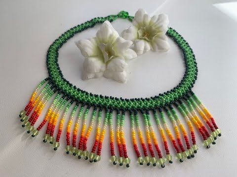 Видео: Как плести колье из бисера.Простая техника для начинающих. DIY/TUTORIAL necklase Чокер "Мексика"