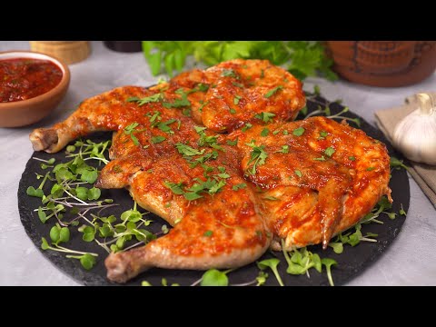 Видео: Умопомрачительный ЦЫПЛЕНОК ТАПАКА (ТАБАКА) приготовленный на бумаге. Рецепт от Всегда Вкусно!