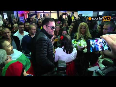 Видео: България посрещна Кубрат Пулев като световен шампион