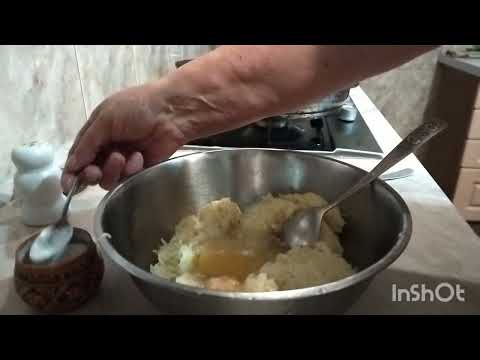 Видео: Смачні  деруни  з грибним соусом. 