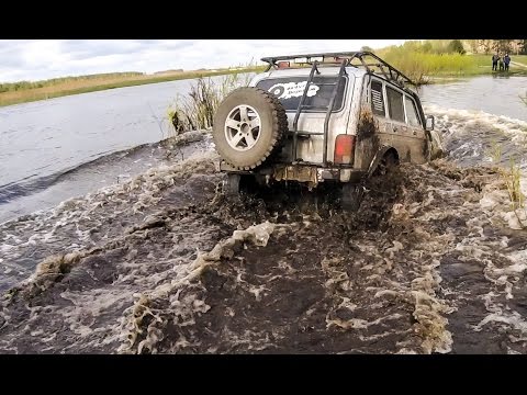 Видео: УАЗ или НИВА? Бездорожье, грязь и брод. часть 3