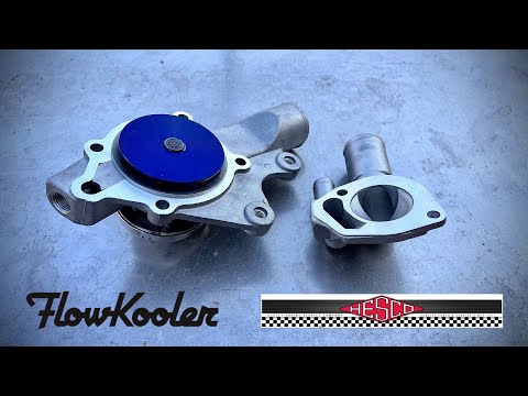 Видео: Установите водяной насос FlowKooler Hi-Flow и корпус термостата Hesco на наш Jeep XJ!