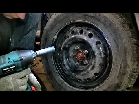 Видео: Гайковерт Heimerdinger ОТКРУЧИВАЮ 8 КОЛЁС на 2-х Машинах. Меняю резину на зимнюю.