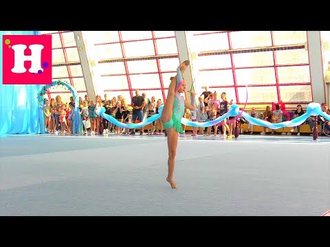 Видео: Турнир по художественной гимнастике г. Южный / Ожидание - Реальность / Обруч / Булавы