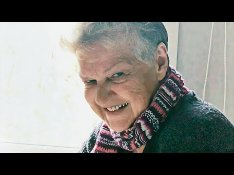 Видео: Я Спросил Бабушку о ЕВРЕЯХ и Не Ожидал Такого Ответа