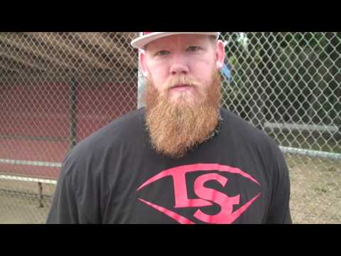 Видео: Удары по софтболу: основы резки мяча с Райаном Харви/Бобом Уолдайком SM#36