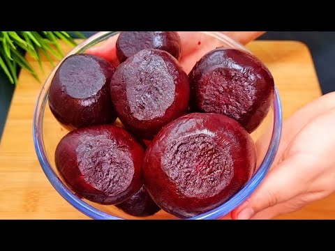 Видео: Просто обожаю такую свеклу! Готовлю кастрюлю, ставлю в холодильник... и салат, и гарнир, и на хлеб