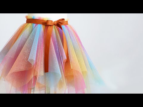 Видео: Как сшить юбку из фатина (очень простой урок!)