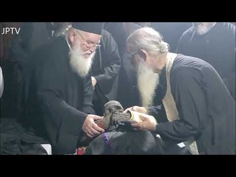 Видео: Почему католики вернули мощи святого Саввы.