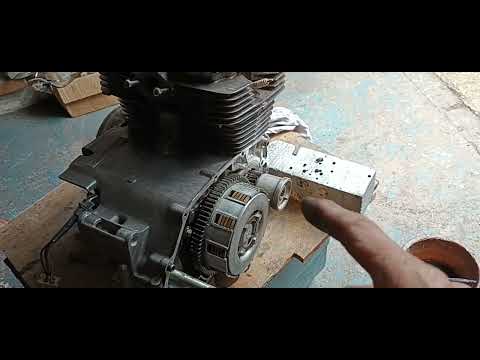 Видео: Сможет ли этот разобранный двигатель Honda CD 175 стать как новый после 43 лет простоя в сарае? Ч...