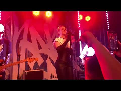 Видео: Лена Катина (t.A.T.u.)-Никогда. 07.11.2025 года, ресторан Токио city, Санкт-Петербург.