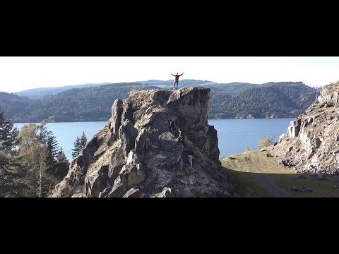 Видео: "Синее Небо" - Высокая Гармония - (Official Music Video) - песнь возрождения 802