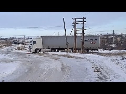 Видео: поверил яндекс навигатору, за что был жестоко наказан) . простоял 15 часов в ожидание трактора.