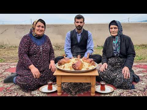 Видео: Как молодая пара живет вдали от цивилизации с 80-летней бабушкой