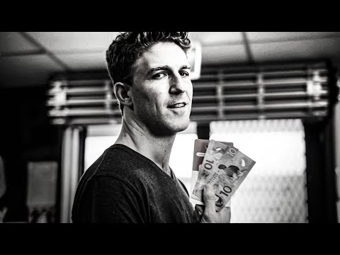 Видео: ТИПИЧНЫЙ МОШЕННИК - Bored на Русском