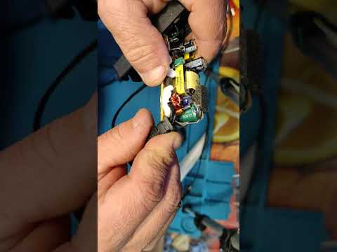 Видео: Продлеваем жизнь Т2 тюнеру Romsat RS-300. Нежданчик.