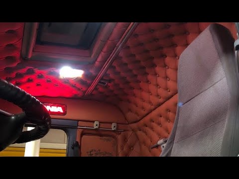 Видео: собираем салон скании