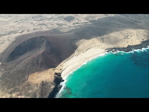 Видео: [10] Канары, Ла Грасиоса на велике, Лансароте - пещера и смотровые площадки