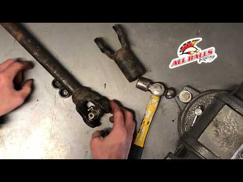 Видео: КАК СНЯТЬ И ЗАМЕНИТЬ КАНАВОЧНЫЙ ШАРНИР НА ВЕСОВОМ ВАЛЕТЕ Polaris ATV Ranger Sportsman КАРДАННЫЙ Ш...