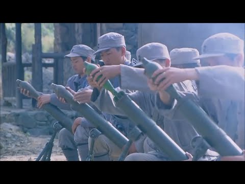 Видео: Японская армия атаковала и атаковала китайскую армию, контратакуя дальним минометным обстрелом.