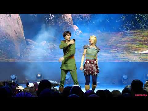 Видео: Иккинг, Астрид - Как приручить дракона - (Командное дефиле) - SUPERCON: Halloween 2022