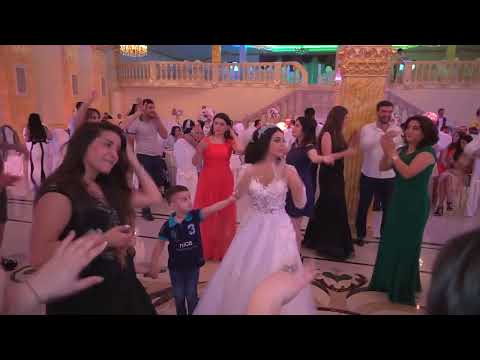 Видео: Армен Саргсян  ( Алавердинский )  на шикарной свадьбе Давида и Лианы