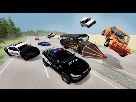 Видео: На один день стали полицейскими. Как поймать нарушителей? Полицейские погони. Гоша и Чич.