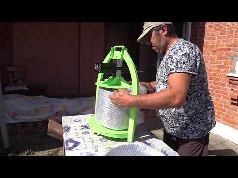 Видео: СОБРАЛИ ВИНОГРАД  НА КУБАНИ🍇🍇🍇 ДОМКРАТНЫЙ ПРЕСС SOK 2 ДЛЯ ОТЖИМА СОКА