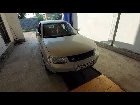 Видео: Volkswagen Passat B5 1997г. бойня с центральным замком!