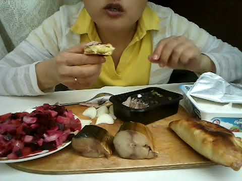 Видео: МУКБАНГ скумбрия х/к, паштет, брынза, пирожки с картошкой