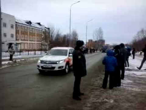 Видео: Раздача слонов перед олимпийским огнём