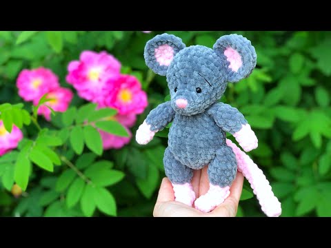 Видео: Вязаная мышка крючком из плюшевой пряжи. МК. Часть 1