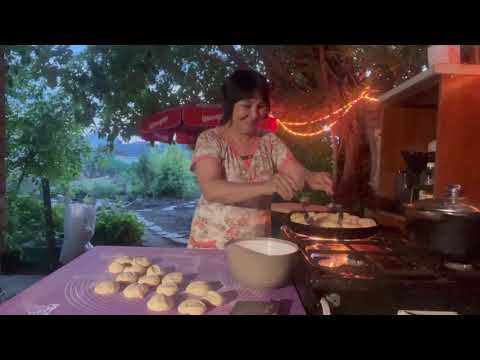 Видео: Баурсаки в палисаднике/ Курага,финики то что ставим на стол/#казашкадомашнийвлог