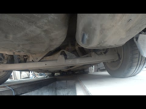 Видео: Ниссан Альмера Классик.Кузов.Как выглядит днище автомобиля спустя 14 лет эксплуатации?