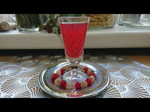 Видео: Быстрая настойка на красной смородине Спотыкач. Эп.№225