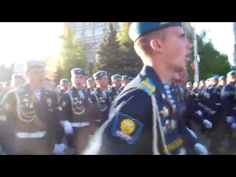 Видео: Десантники 9 мая РВВДКУ 2015 Мы русские - с нами Бог  г.Рязань часть 3