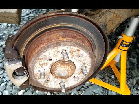 Видео: Honda Jazz (GD) 2006 года: регулировка ручного тормоза и его недостаточная эффективность